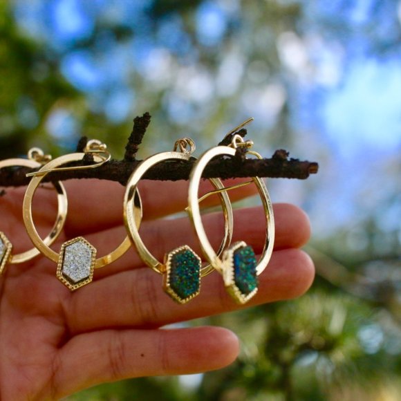 New Anthro Gold Druzy Sparkle Hoops Drop Earrings - Picture 12 of 12